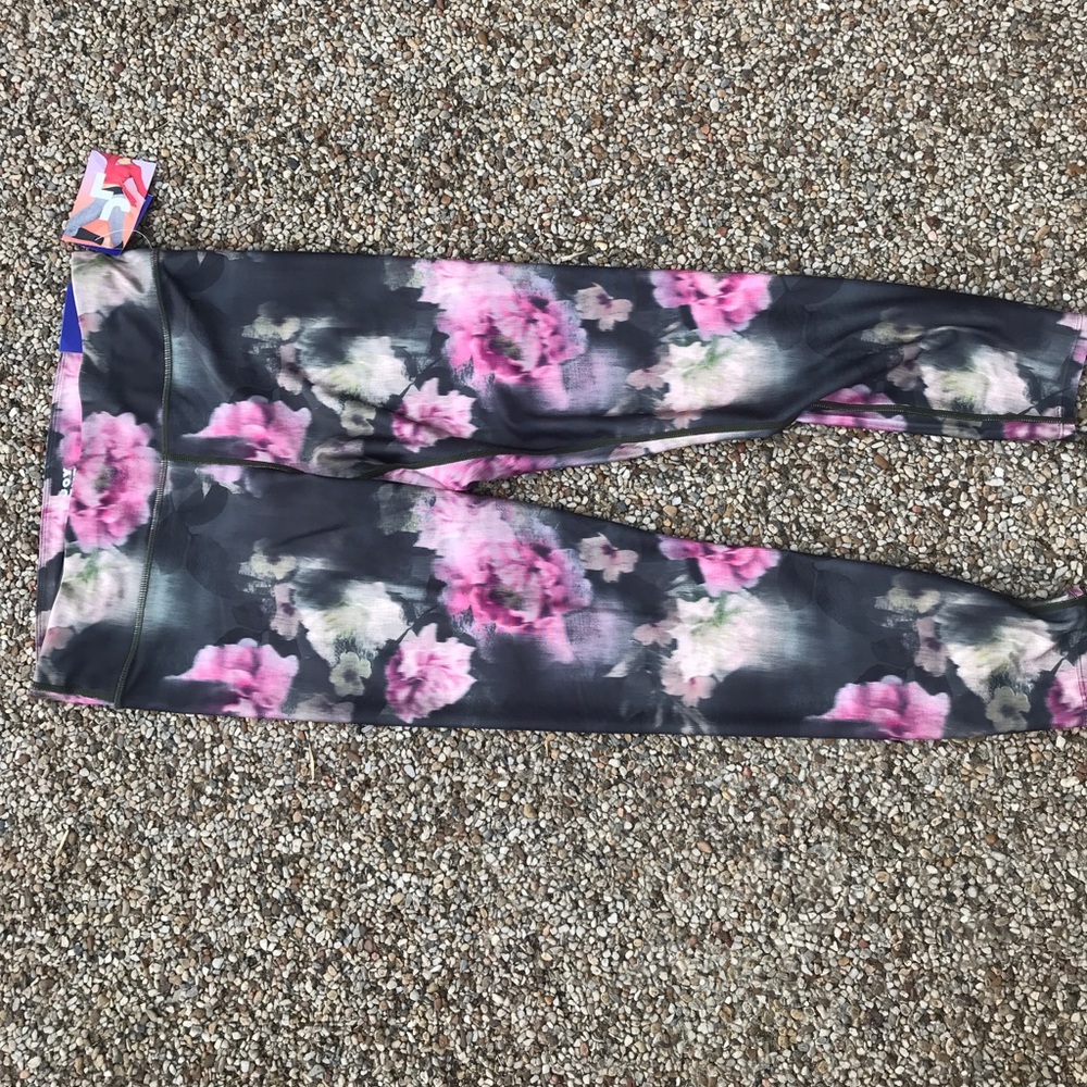Grey floral Capri leggings
